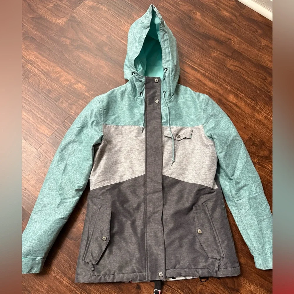 Zumiez Aperture Women’s Ski and Snowboarding Jacket - Picture 1 of 9